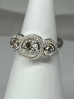 Bague de fiançailles, diamants