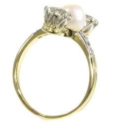 Bague de fiançailles diamant et perle