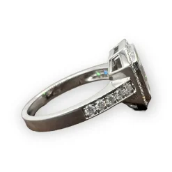 Bague de Fiançailles Diamants Calibrés et Pavage de Diamants