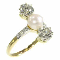 Bague de fiançailles diamant et perle