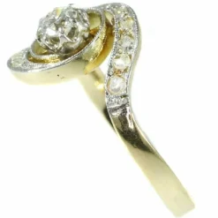 Bague de fiançailles en diamant