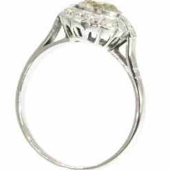 Bague de fiançailles en diamant