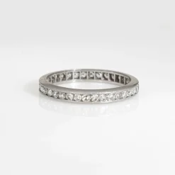 Bague de fiançailles en platine avec diamants de style édouardien antique, bijou d'éternité