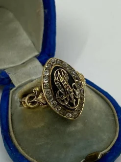 Bague de fiançailles émail bleu et diamants