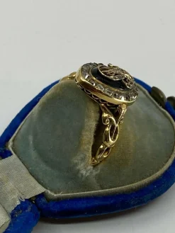 Bague de fiançailles émail bleu et diamants