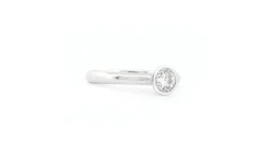 Bague de fiançailles or blanc diamants