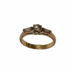 Bague de fiançailles or jaune, diamant cognac et diamants trapèzes