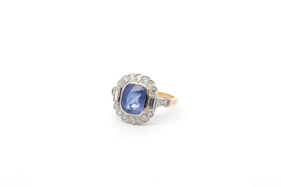 Bague de fiançailles saphir 3,15cts et diamants