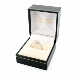 Bague de fiançailles solitaire diamant platine