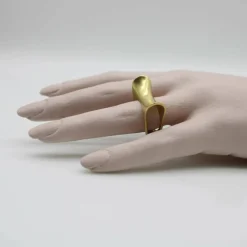 Bague de selle moderniste en or vintage