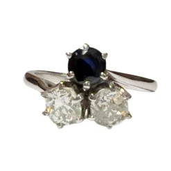Bague de style ART DÉCO 1935 en or blanc, diamants et saphir