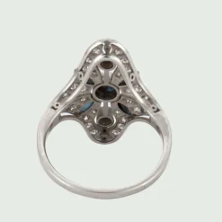 Bague de style Art déco en or 18 carats avec diamants et saphirs