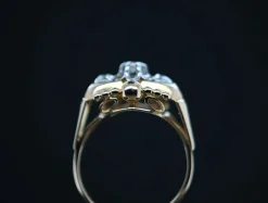 Bague de style Art Déco en Or Jaune 18 Carats avec Trois Diamants de 0,7 Carat