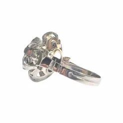 BAGUE DE STYLE ART DÉCO, ÉPOQUE 1930-1935, OR 18 KT AVEC DIAMANTS ET SAPHIRS