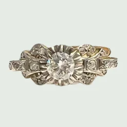 Bague de style ART DECO en or et platine vues avec diamants