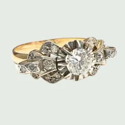 Bague de style ART DECO en or et platine vues avec diamants