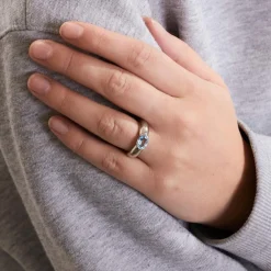 BAGUE DEMI JONC TOPAZE