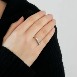 Bague demi-tour or et diamants