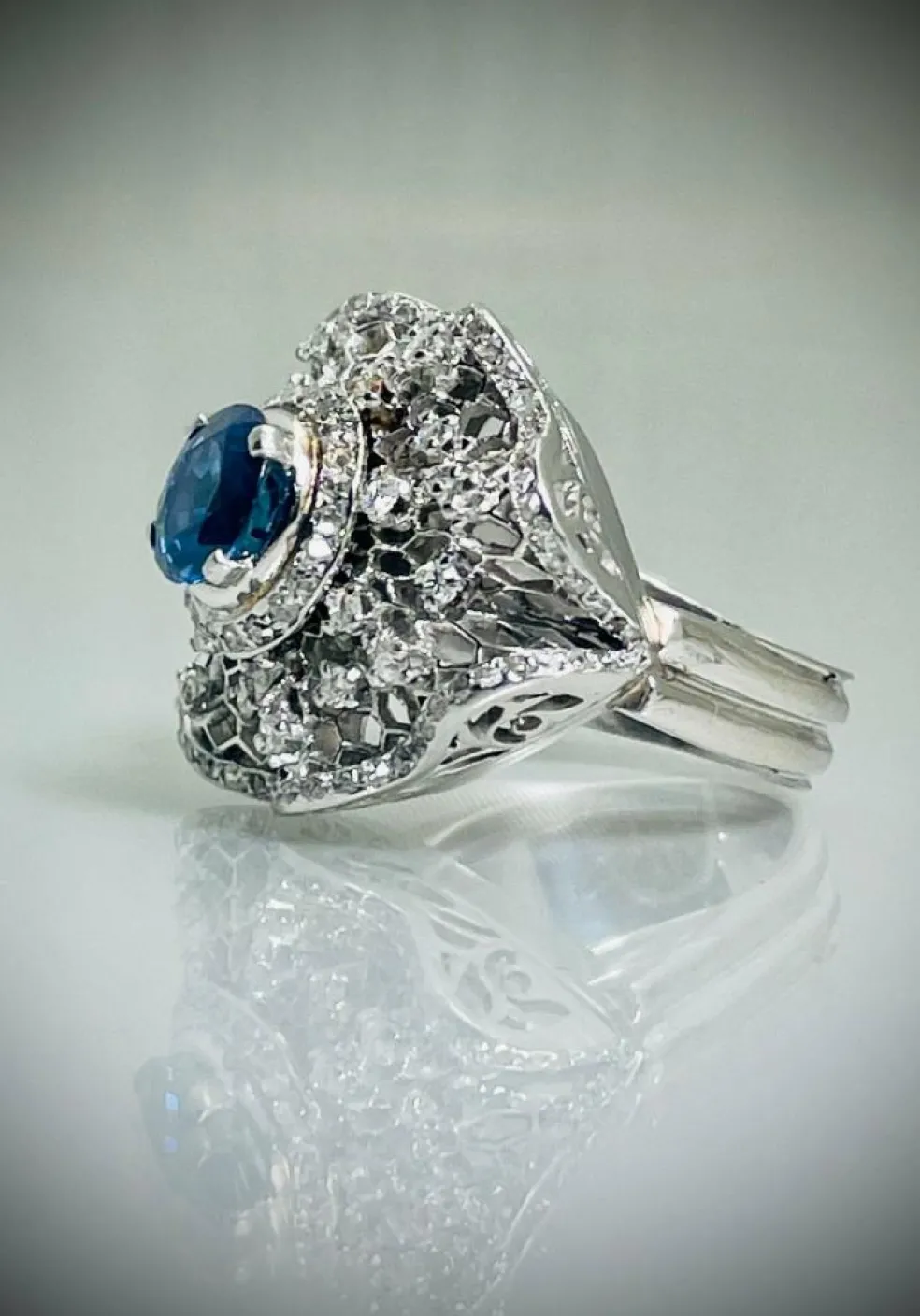 Bague Dentelles Saphir et Diamants 1950