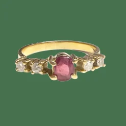 Bague design contemporain en or, diamants, rubis