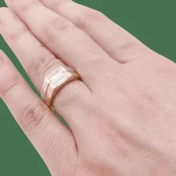 Bague deux ors, diamants baguette.