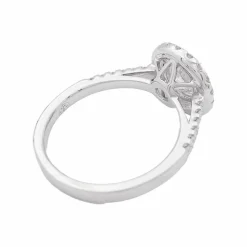 Bague diamant 1,26 ct à entourage, or blanc.