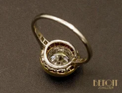 Bague Diamant Art Déco Entourage Calibré