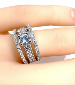 Bague diamant 0.74ct pavage diamants