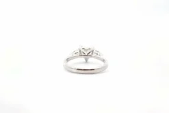 Bague diamant cœur en platine