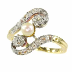 Bague diamant et perle