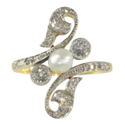 Bague diamant et perle