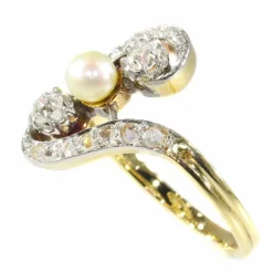 Bague diamant et perle