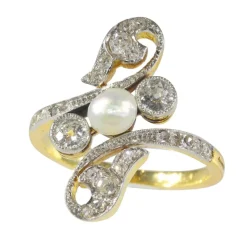 Bague diamant et perle