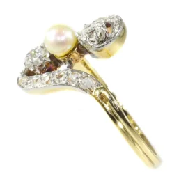 Bague diamant et perle