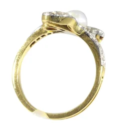 Bague diamant et perle