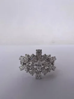 Bague diamant fantaisie cocktail de fleurs