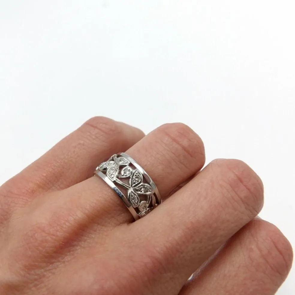 Bague diamant feuillage en or blanc avec feuilles