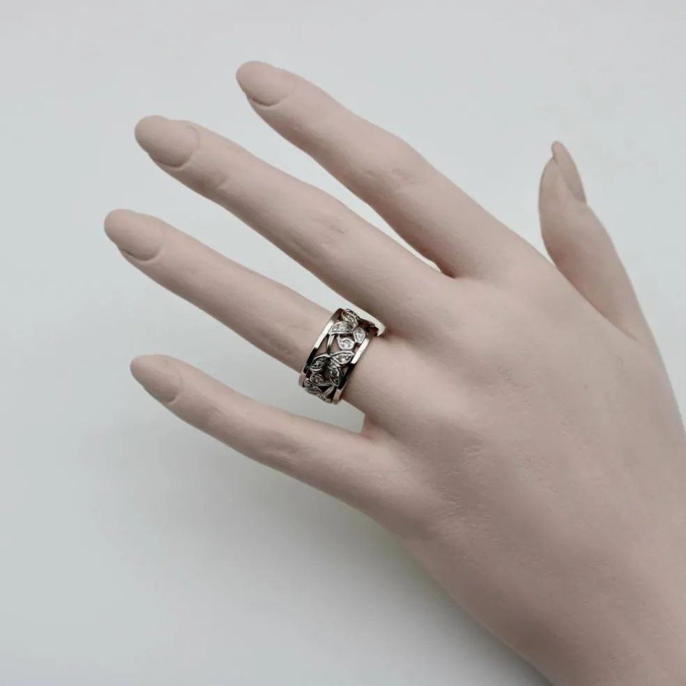 Bague diamant feuillage en or blanc avec feuilles