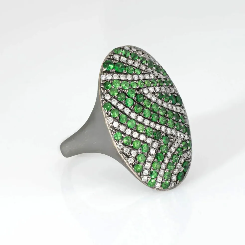Bague diamant grenat tsavorite noircie ovale cocktail bijoux immobiliers