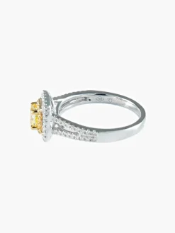 Bague diamant jaune carrée et diamants or blanc