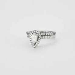 Bague Diamant poire 0.70ct