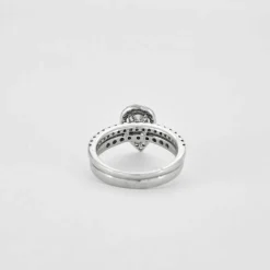 Bague Diamant poire 0.70ct