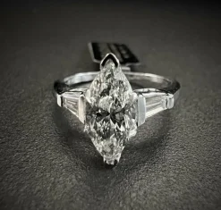 Bague diamant taille marquise 1,25 ct.