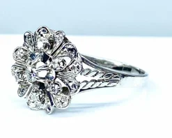 Bague diamants décor de coeurs