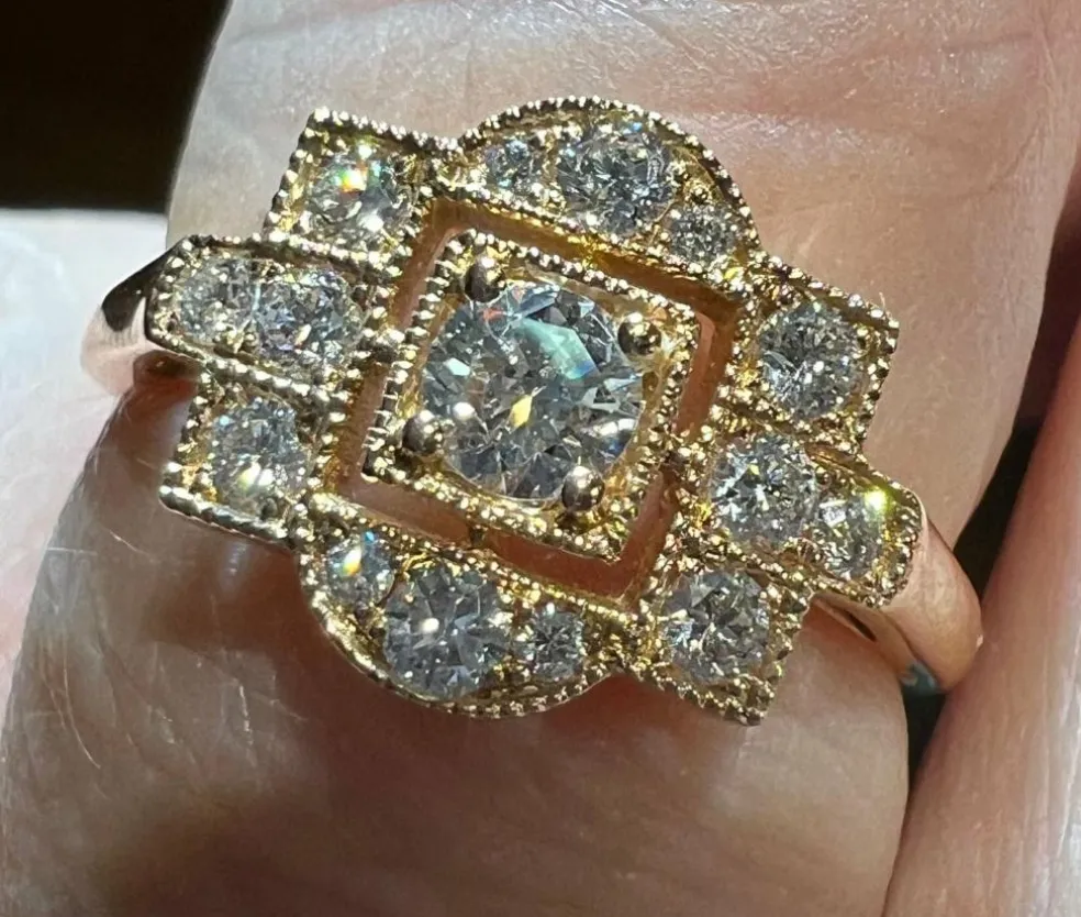 Bague diamants en pavage diamants or rose