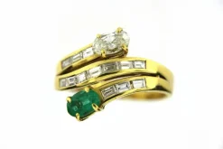 Bague diamants et émeraude