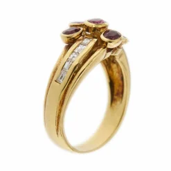 Bague diamants et rubis