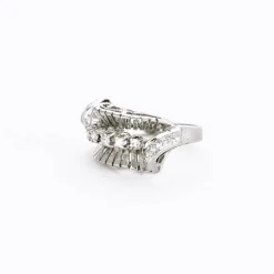 Bague diamants lignes et volutes en or blanc et platine