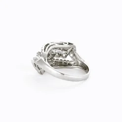Bague diamants lignes et volutes en or blanc et platine