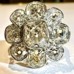 Bague Diamants taille coussin taille ancienne 3,40 carats, or 18 carat , Époque XIXe siècle